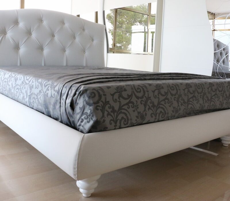 Letto in stile moderno in ecopelle BIANCO CON SWAROVSKI