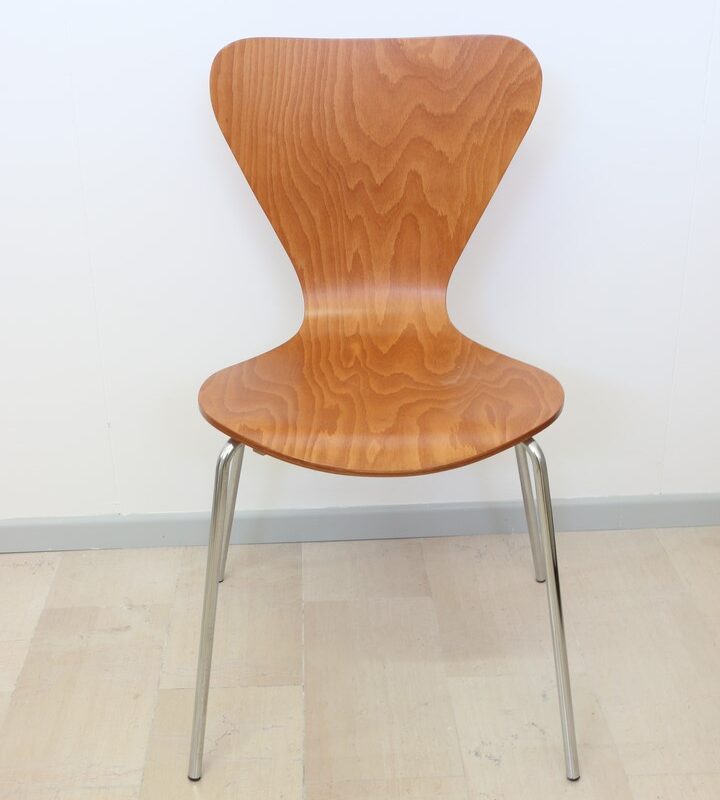 Sedia in stile moderno