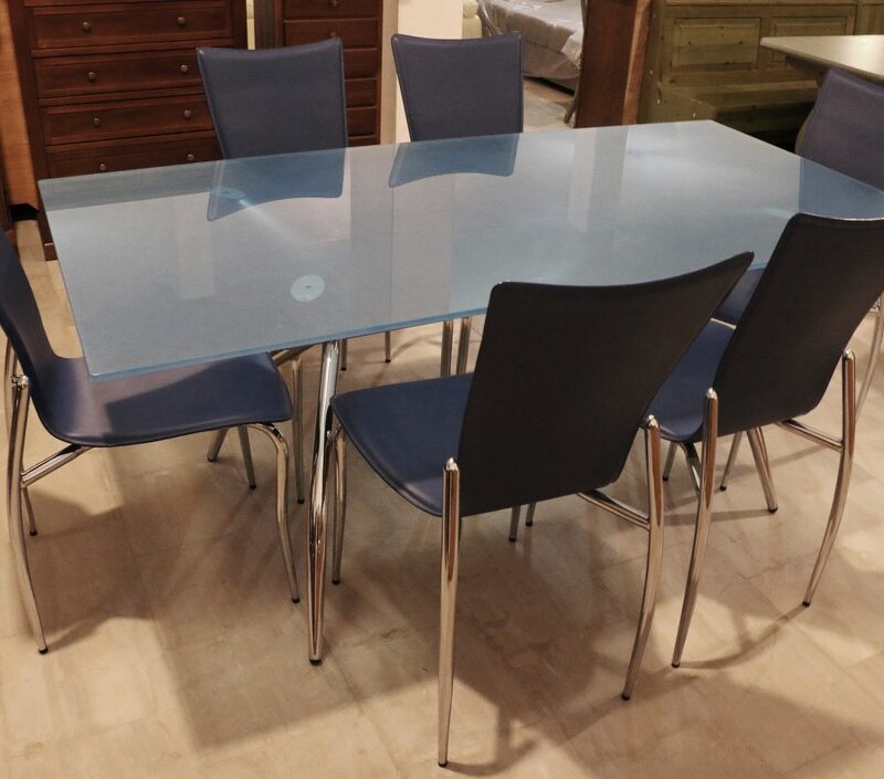 Tavolo stile moderno in vetro AZZURRO-CROMO