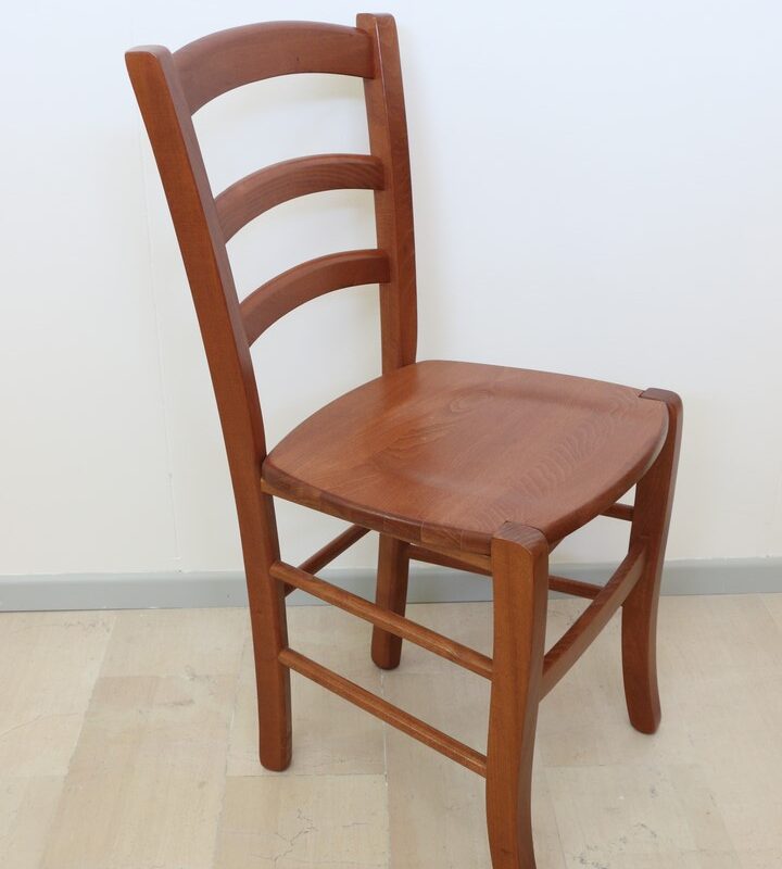 Sedia in stile moderno