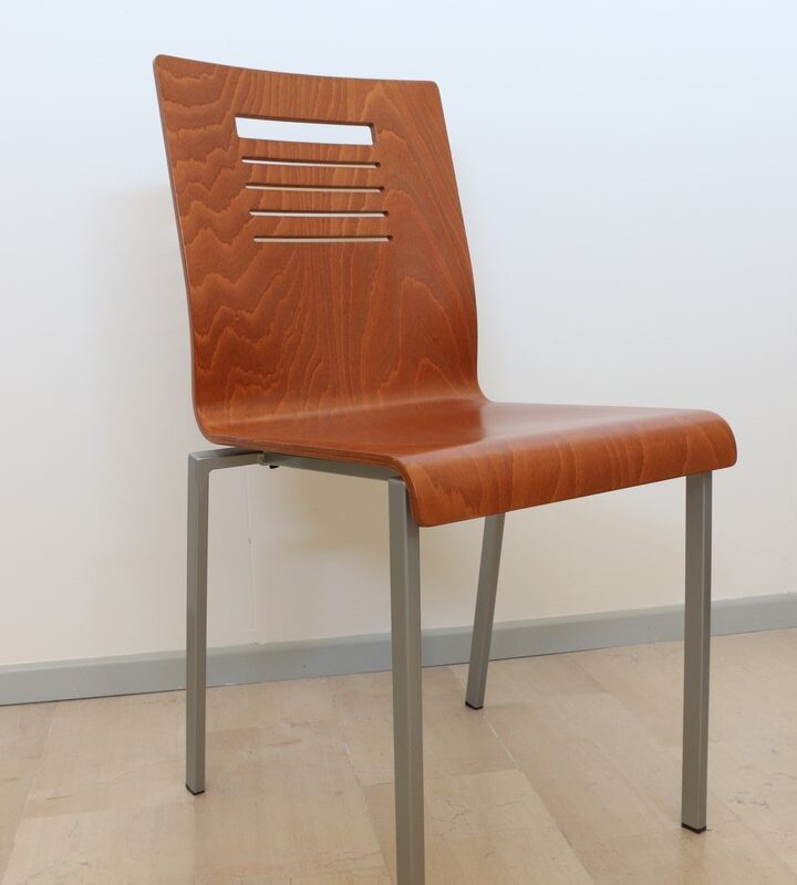 Sedia in stile moderno