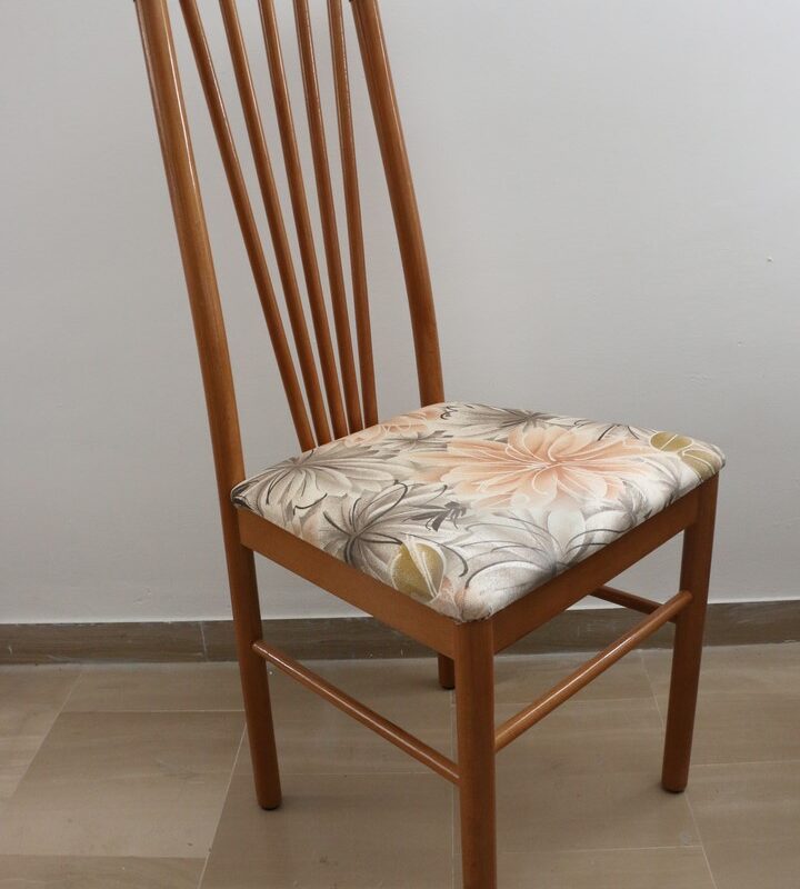 Sedia in stile vintage noce biondo