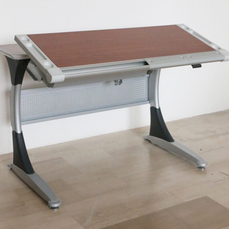 Scrivania in stile moderno