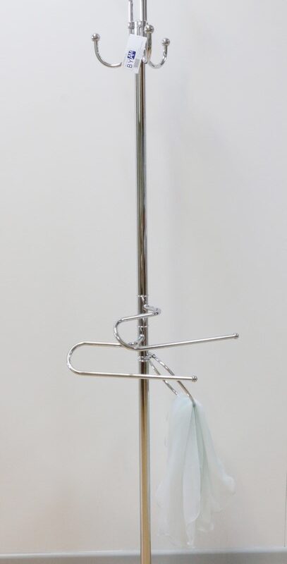 Piantana da bagno porta accappatoi, porta salviette e asciugamani