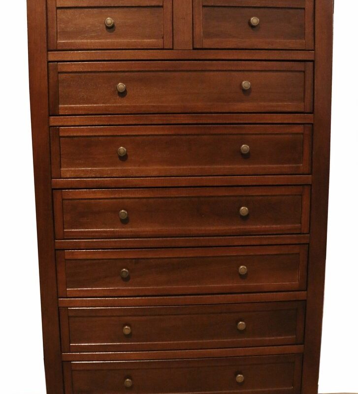 Cassettiera - settimone in stile classico-arte povera