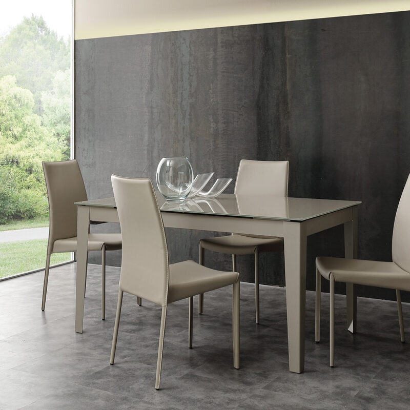 Tavolo allungabile MAX 380 stile moderno PIANO IN VETRO TORTORA