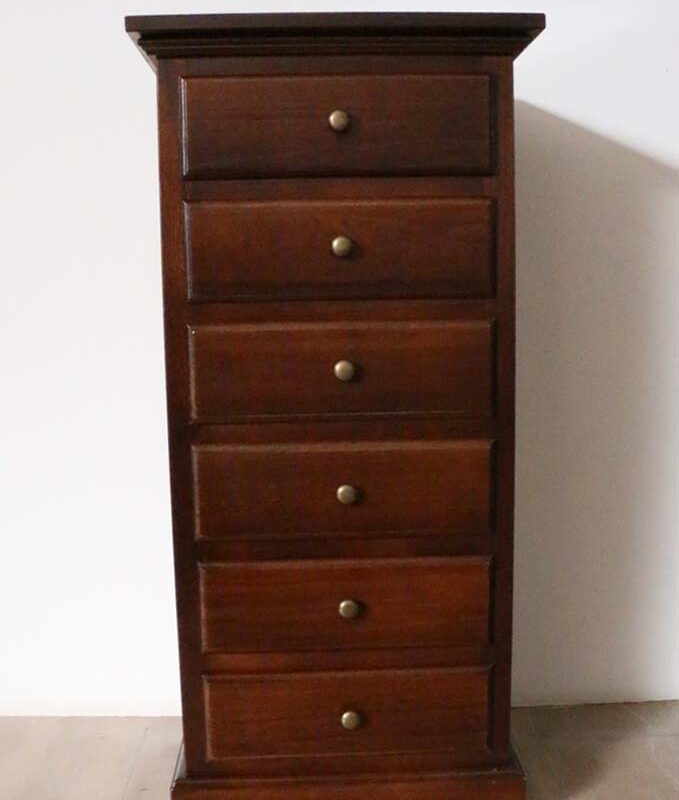 Cassettiera-settimino in stile classico-arte povera noce