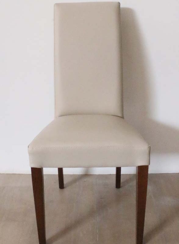 Sedia in stile moderno ecopelle avorio