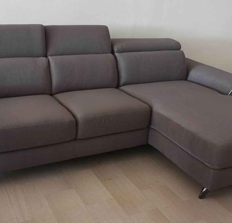 Divano 2P SX con chaise longe DX colore noce